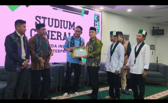 Ketua Komisi II DPRD Jadi Pemateri Studium Generale di Pelantikan HMI Kotabaru-Tanbu