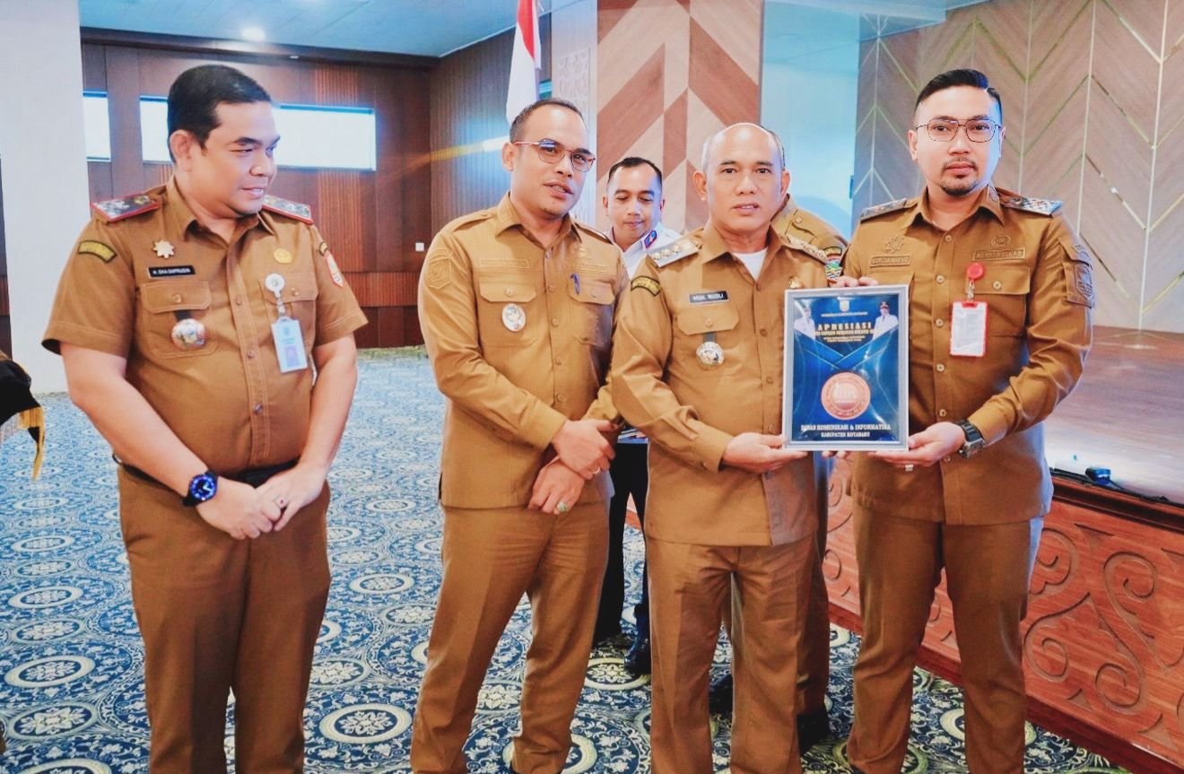 Awal 2026, Diskominfo Kotabaru Diapresiasi Bupati Terkait Prestasi Kinerja 2025